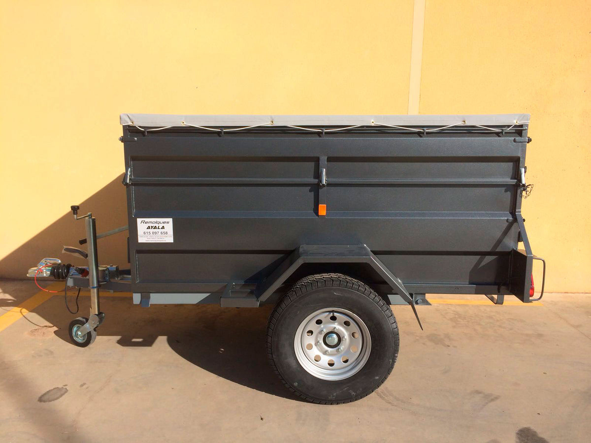 Remolque 4×4 basculante hidráulico + freno de inercia 2.000 x 1.300 x 600 + 350 – Mma 750 kg