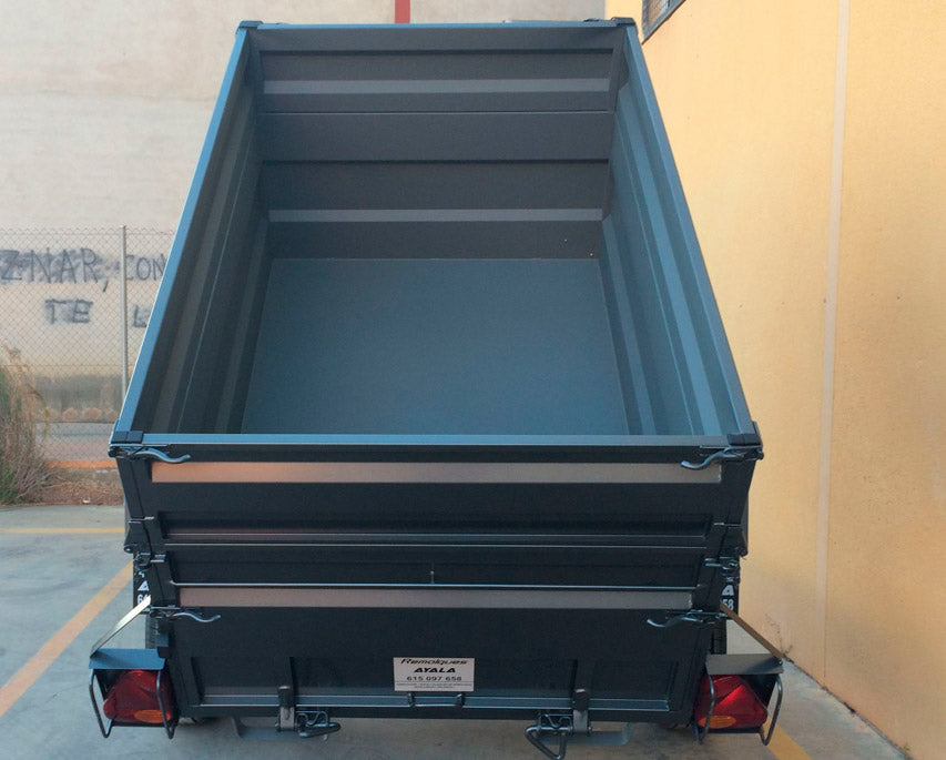Remolque basculante hidráulico manual + freno de inercia 2.000 x 1.300 x 600 + 350 – Mma 750 kg